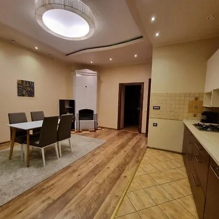 Art Deco One Bedroom In Downtown With Parking Daire *