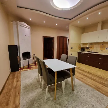 Apartment Art Deco One Bedroom In Downtown With Parking Riga